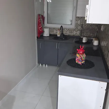 Warm Nest شقة كرالييفو