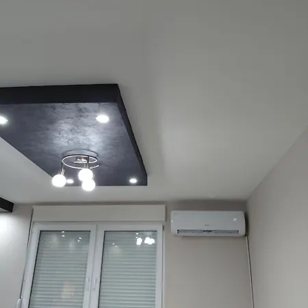 Warm Nest شقة كرالييفو