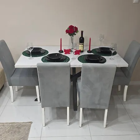 Warm Nest شقة كرالييفو